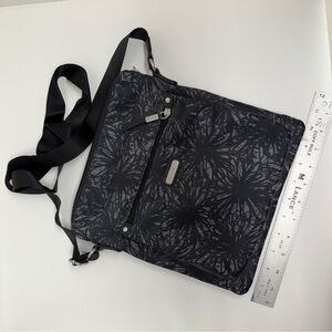 Baggallini Black Floral-Print Messenger Crossbody with matching wallet